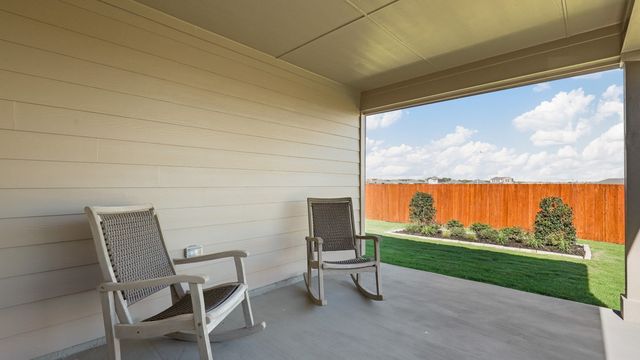 422 LUBBOCK Drive, Azle, TX 76020