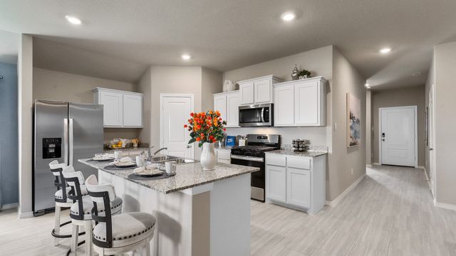 422 LUBBOCK Drive, Azle, TX 76020