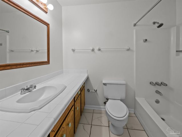 1632 Winston St, Cantonment, FL 32533