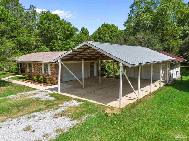 1632 Winston St, Cantonment, FL 32533