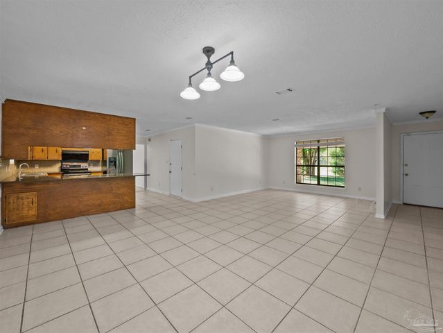 1632 Winston St, Cantonment, FL 32533