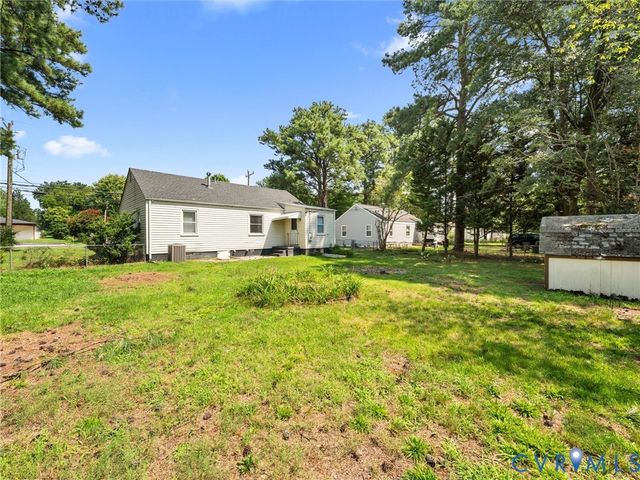 2313 Dickens Rd, Henrico, VA 23230