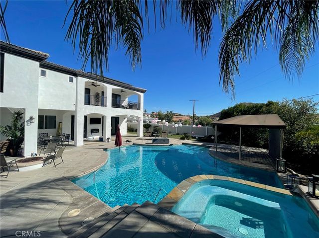 29061 Lupin Place, Canyon Lake, CA 92587