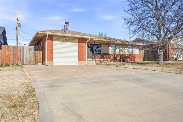 3807 NW Ferris Ave, Lawton, OK 73505