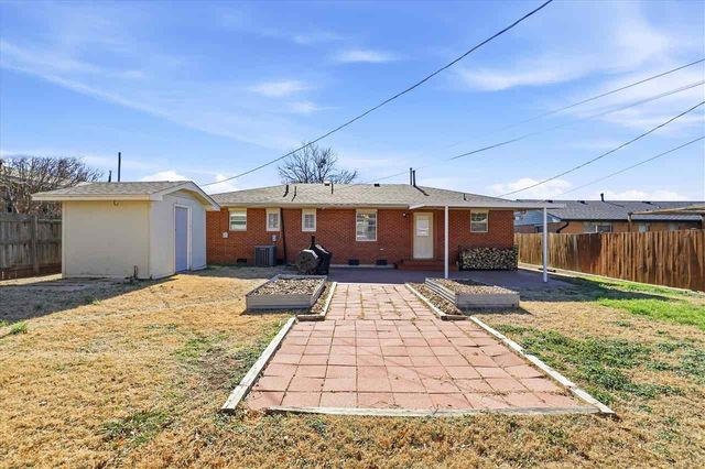 3807 NW Ferris Ave, Lawton, OK 73505