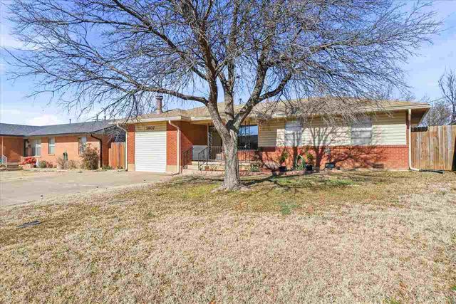 3807 NW Ferris Ave, Lawton, OK 73505