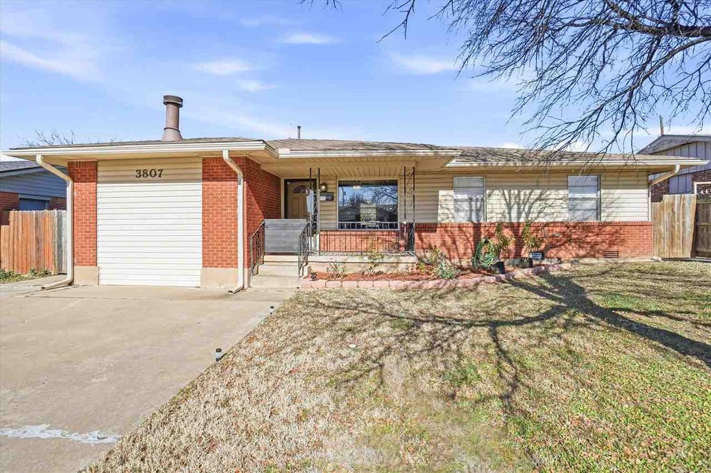 3807 NW Ferris Ave, Lawton, OK 73505