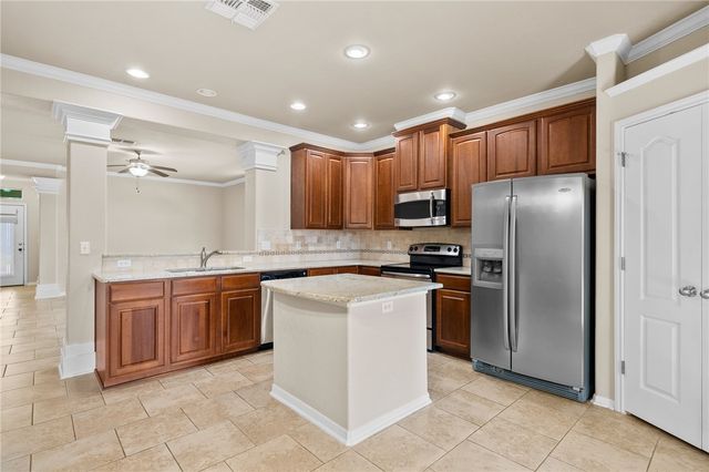 202 Sandollar Circ, Fulton, TX 78358