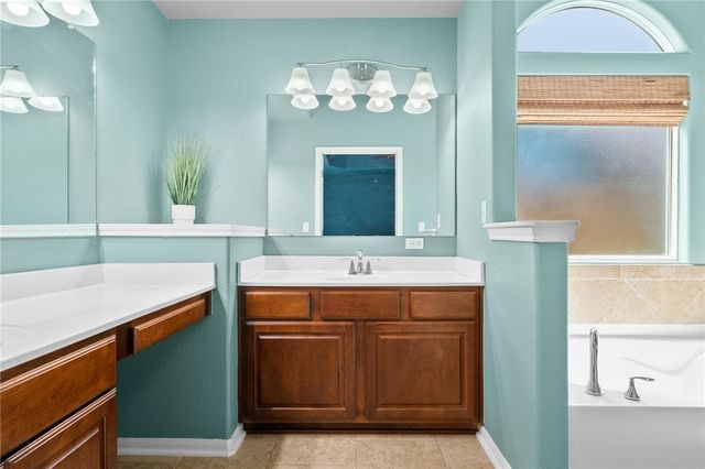 202 Sandollar Circ, Fulton, TX 78358