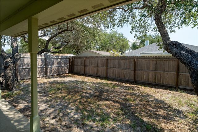 202 Sandollar Circ, Fulton, TX 78358