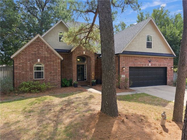 2727 Lemontree Circle, Springdale, AR 72762