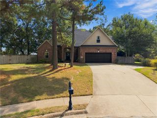 2727 Lemontree Circle, Springdale, AR 72762