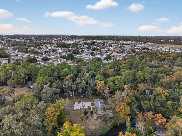 6345 LOST TRAIL, Holiday, FL 34690