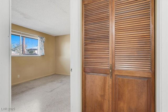 6332 Arlington Avenue, Las Vegas, NV 89107