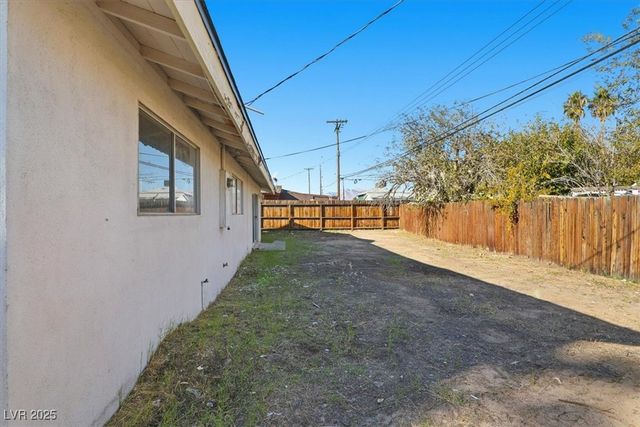 6332 Arlington Avenue, Las Vegas, NV 89107