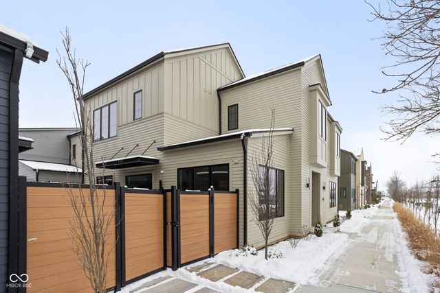 1678 Coach Drive, Westfield, IN 46074