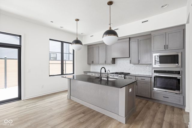 1678 Coach Drive, Westfield, IN 46074