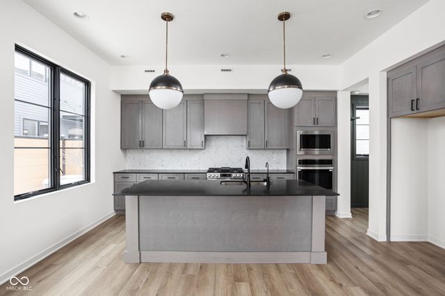 1678 Coach Drive, Westfield, IN 46074