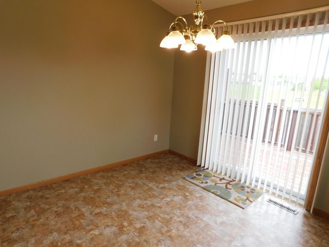 840 Lakeridge Place, West Fargo, ND 58078