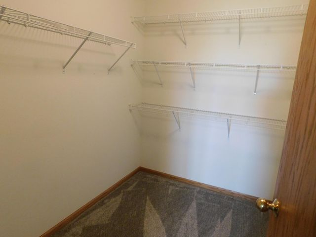 840 Lakeridge Place, West Fargo, ND 58078