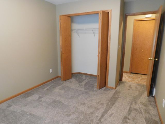 840 Lakeridge Place, West Fargo, ND 58078