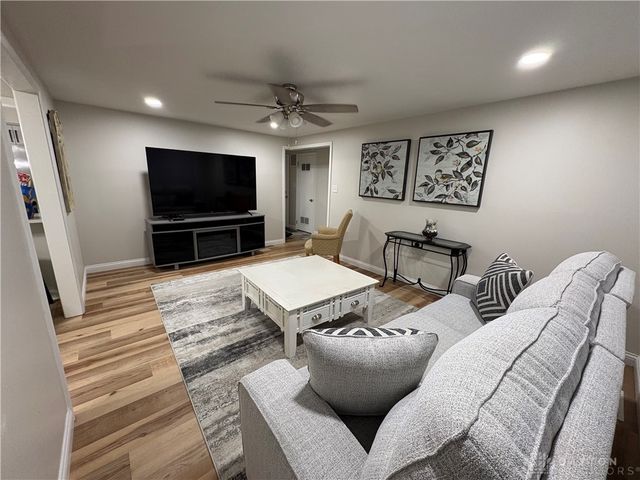 1463 Maplegrove Drive, Fairborn, OH 45324