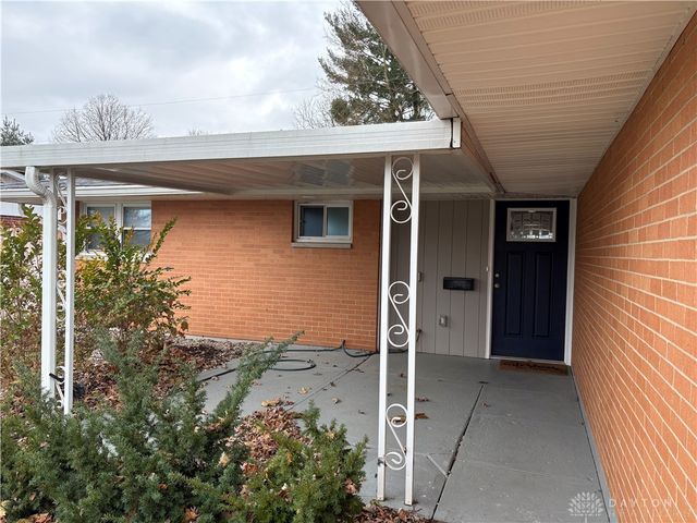 1463 Maplegrove Drive, Fairborn, OH 45324