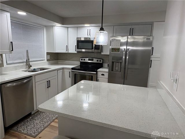 1463 Maplegrove Drive, Fairborn, OH 45324