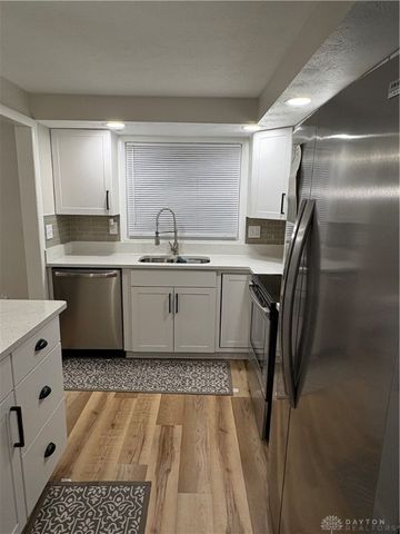 1463 Maplegrove Drive, Fairborn, OH 45324