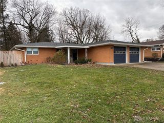 1463 Maplegrove Drive, Fairborn, OH 45324