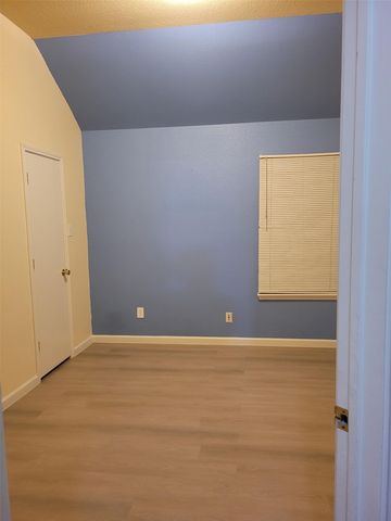 10436 Phantom Hill Road, Fort Worth, TX 76140