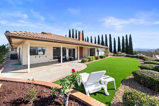 12602 Senda Acantilada, San Diego, CA 92128