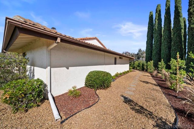 12602 Senda Acantilada, San Diego, CA 92128
