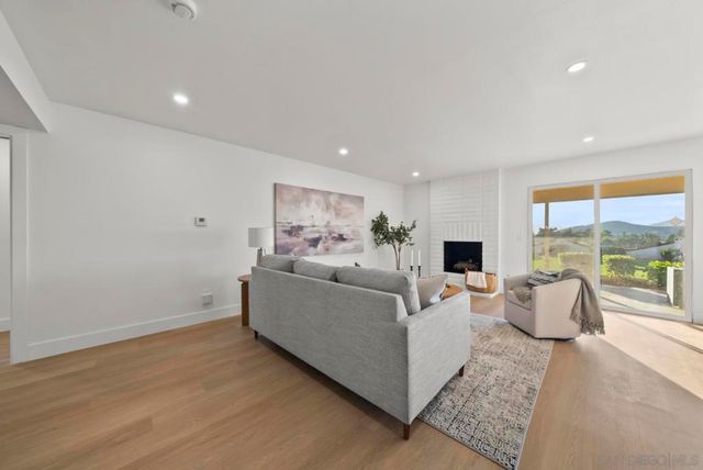 12602 Senda Acantilada, San Diego, CA 92128