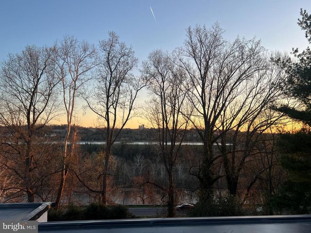 2757 N NELSON ST, Arlington, VA 22207