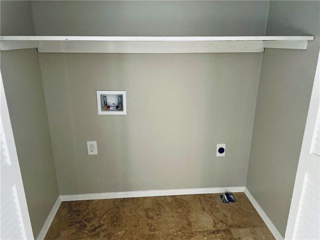 637 Rae Drive, Lawrenceville, GA 30044