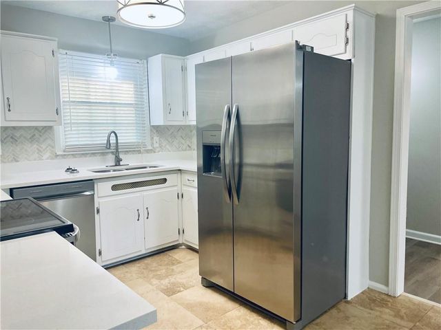 637 Rae Drive, Lawrenceville, GA 30044