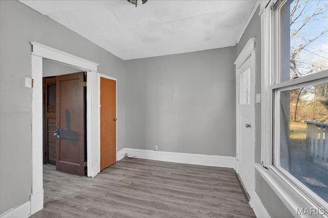 3727 Salome Avenue, Pine Lawn, MO 63121