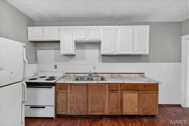 3727 Salome Avenue, Pine Lawn, MO 63121