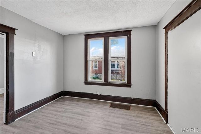 3727 Salome Avenue, Pine Lawn, MO 63121