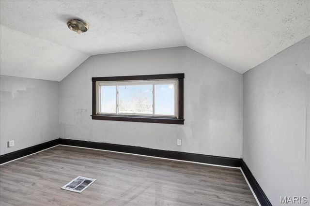 3727 Salome Avenue, Pine Lawn, MO 63121