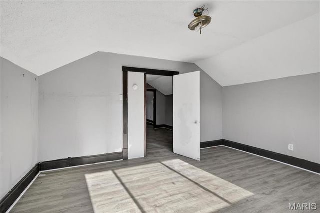 3727 Salome Avenue, Pine Lawn, MO 63121