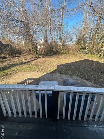 3727 Salome Avenue, Pine Lawn, MO 63121