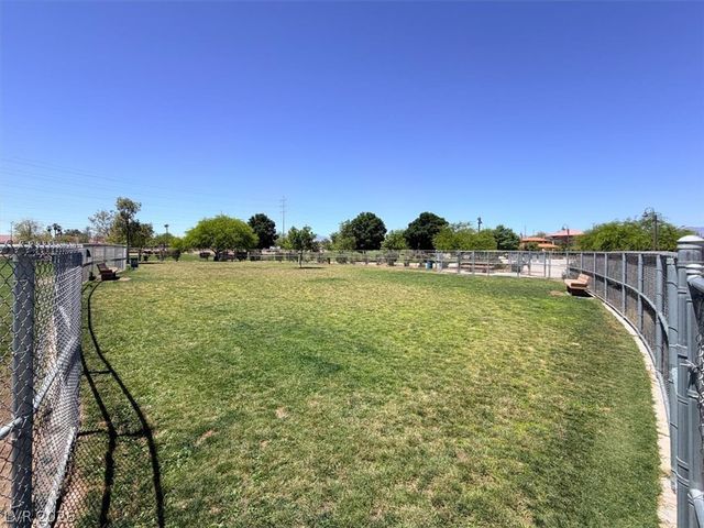 7400 West Flamingo Road 2058, Las Vegas, NV 89147