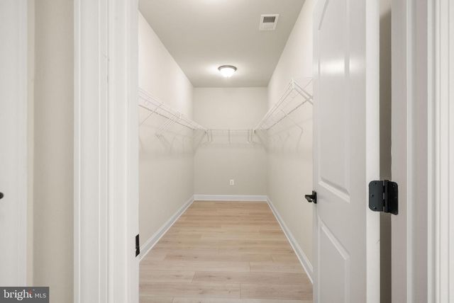 17534 WANDERING RUDY LN, Leesburg, VA 20175