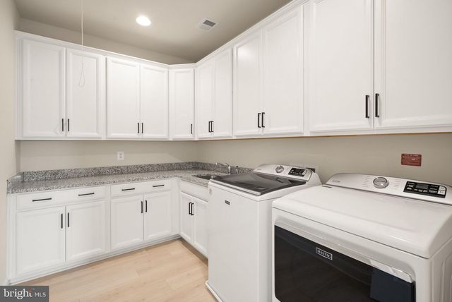 17534 WANDERING RUDY LN, Leesburg, VA 20175
