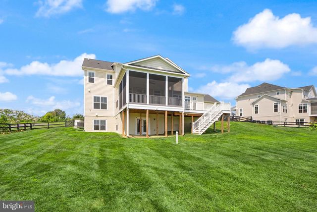 17534 WANDERING RUDY LN, Leesburg, VA 20175