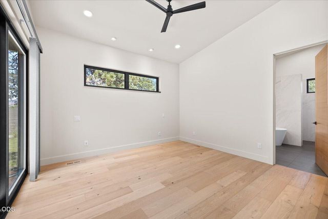 619 Elkader Street, Ashland, OR 97520