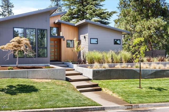 619 Elkader Street, Ashland, OR 97520