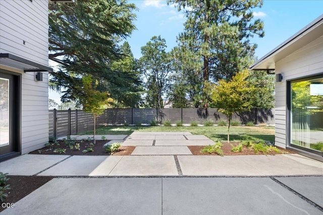 619 Elkader Street, Ashland, OR 97520